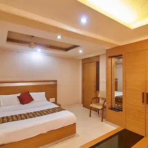 Hotel Woods, Thekkady